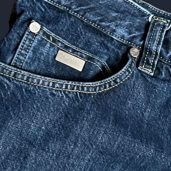 Hugo Boss DarkWash Straight Leg Jeans Size 31x29 - Picture 2 of 4